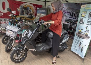syarat dan cara mendapatkan subsidi motor listrik