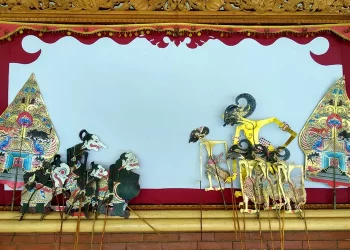 Wayang Kulit: Seni Tradisional Indonesia yang Memikat