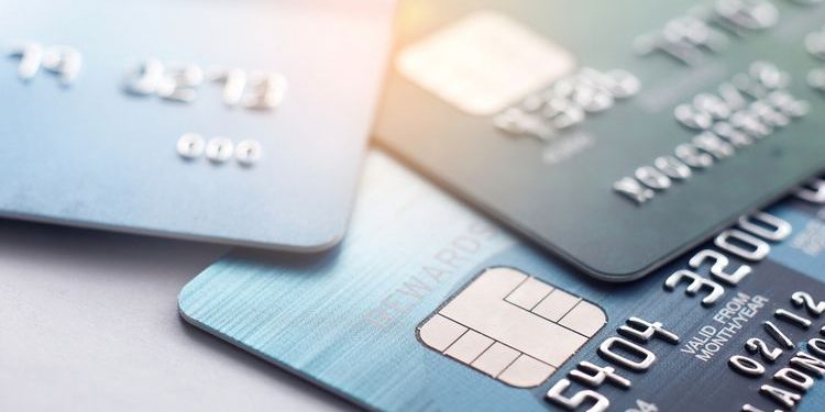 Daftar Biaya Administrasi BCA dan Kartu Debit CIMB Niaga 2024