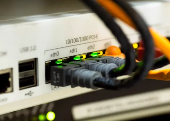 Perbedaan Internet dan Ethernet Dalam Jaringan Komputer