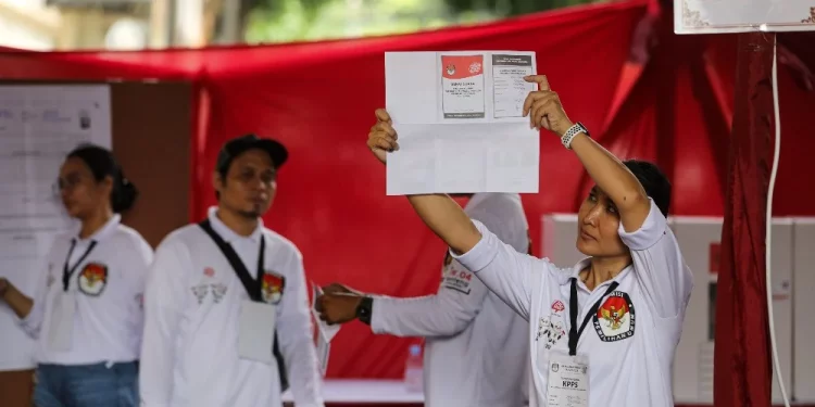 Jadwal perekrutan KPPS Pilkada 2024 dan Persyaratannya