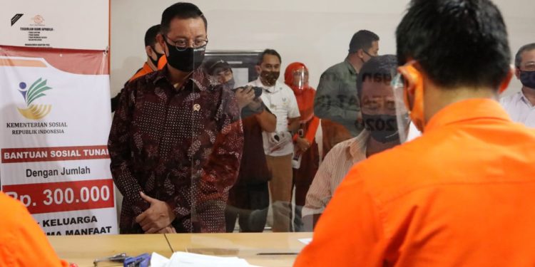Daftar Bansos yang Cair Mei 2025