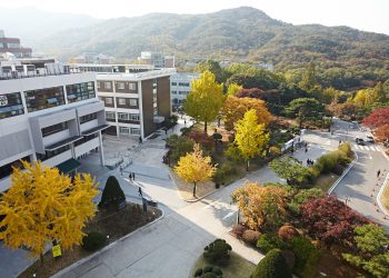 Beasiswa Ke Korea Tanpa TOEFL dan IELTS di Seoul National University Graduate Program