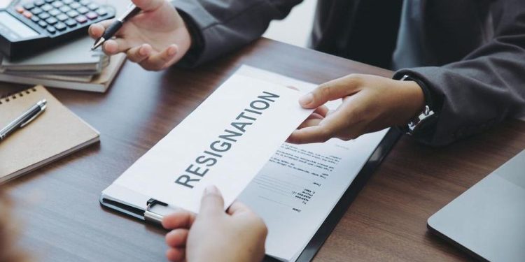 Cara dan Syarat Membuat Surat Resign Beserta Contohnya