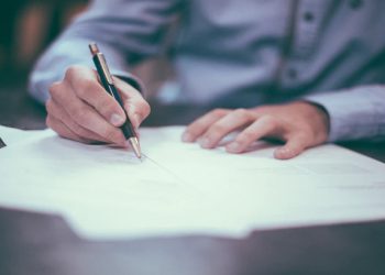 Cara dan Syarat Membuat Surat Wasiat Beserta Contohnya