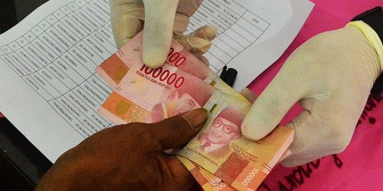Cara Cek BLT Rp 200 Ribu untuk 18,8 Juta Penduduk pada November-Desember 2023