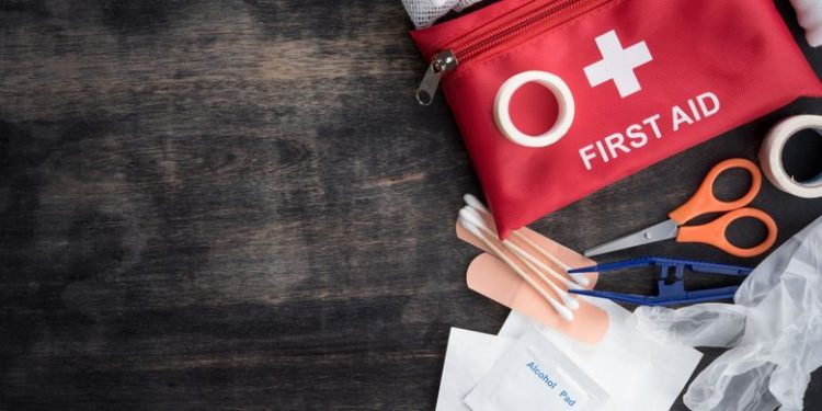 Menyelamatkan Nyawa: Tata Cara Pertolongan Pertama pada Kecelakaan yang Tepat