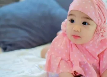100 Nama Bayi Perempuan Islami yang Lahir di Bulan Maret