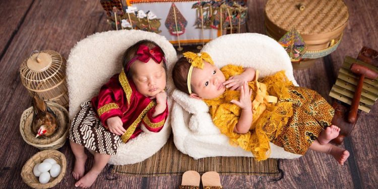 100 Nama Bayi Perempuan Jawa Beserta Artinya