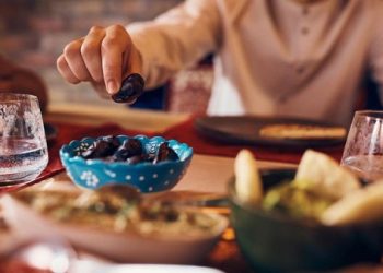 Jadwal Buka Puasa Kota Pekanbaru, Ramadhan 1445 H / 2024