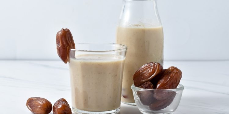 Manfaat Luar Biasa Susu Kurma untuk Kesehatan Tubuh