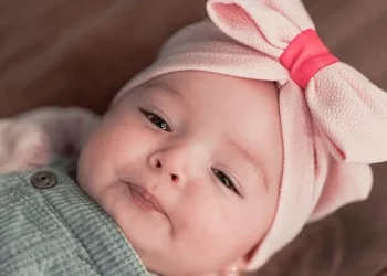 Rekomendasi Nama Bayi Perempuan Islami yang Indah dan Bermakna