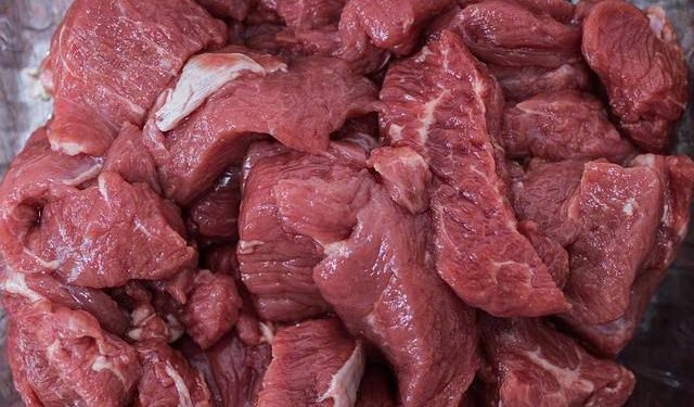 Bahaya Terlalu Banyak Konsumsi Daging Bagi Kesehatan TubuhBahaya Terlalu Banyak Konsumsi Daging Bagi Kesehatan Tubuh