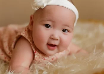 100 Rekomendasi Nama Anak Perempuan yang Lahir pada Bulan Agustus dan Artinya