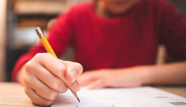 Definisi Teks Persuasi Beserta Struktur, Jenis dan Contohnya