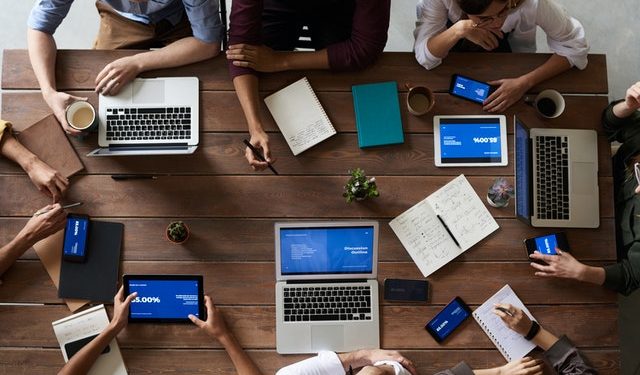 Komunikasi Organisasi: Pengertian, Konsep, dan Teorinya