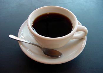 Bahaya Minum Kopi Setiap Hari dan Bagaimana Cara Mengatasinya