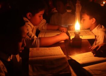 Apa Itu Kapilaritas? Pengertian, Rumus, dan Contohnya Dalam Kehidupan Sehari-hari
