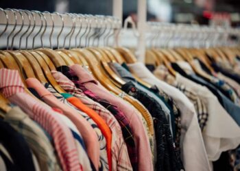 Thrifting: Pengertian, Kelebihan, dan Kekurangan