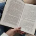 Unsur Intrinsik dan Ekstrinsik dalam Novel, Apa Saja?