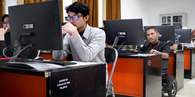 Cek Daftar Lokasi Pusat UTBK untuk Calon Mahasiswa Tunanetra