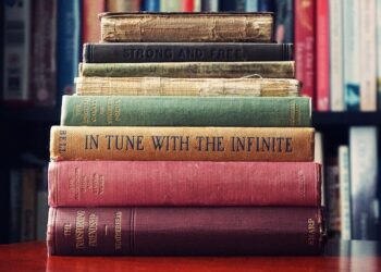 Pahami Ciri-ciri Buku Fiksi dan Non Fiksi beserta Contohnya