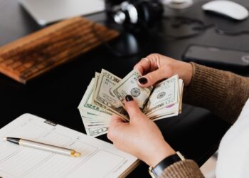 Apa Itu Payroll Bank? Ini Pengertian, Cara Kerja, dan Keuntungannya