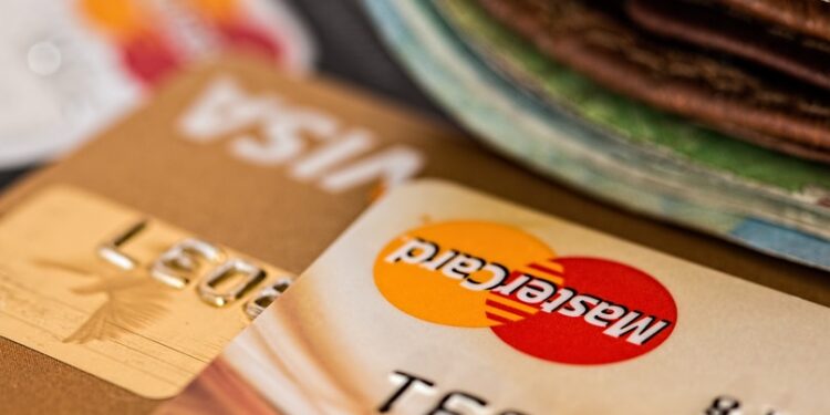 Instrumen Kredit: Pengertian, Bentuk, Kelebihan, dan Kekurangan