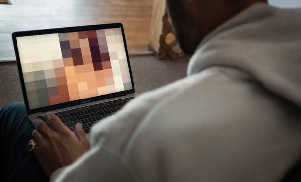 Jangan Dianggap Sepele, Ini 6 Dampak Buruk Menonton Video Porno