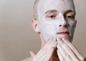 Apa Itu Facial Wash? Ini Definisi dan Manfaatnya