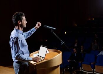 4 Metode Public Speaking yang Wajib Dikuasai