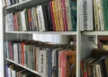 Perbedaan Buku Fiksi dan Non Fiksi: Pengertian dan Ciri-Ciri