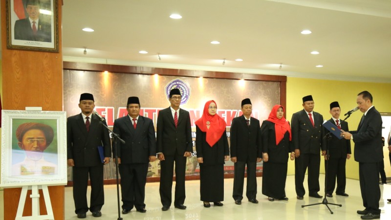 Rektor Lantik Para Dekan di Lingkungan UMSU Periode 2017-2021