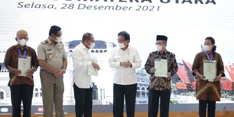UMSU Terima Sertifikat 21,8 Ha Lahan Kampus Terpadu dari Menteri ATR