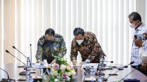 Rektor UMSU dan Dekan FISIP Tanda Tangan MoU dengan Ombudsman RI