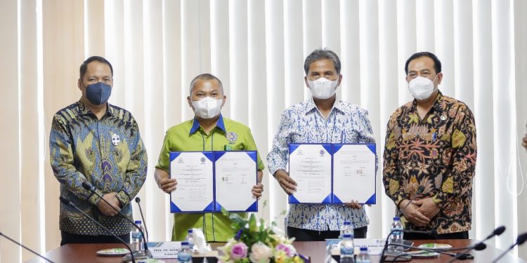 Rektor UMSU dan Dekan FISIP Tanda Tangan MoU dengan Ombudsman RI