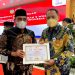 Rektor UMSU Terima Penghargaan Kejuangan 9 Windu Kemerdekaan RI