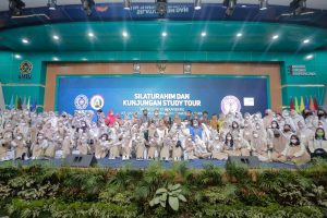SMA Negeri 10 Pekanbaru Jalin Silaturahim dan Study Tour Ke UMSU