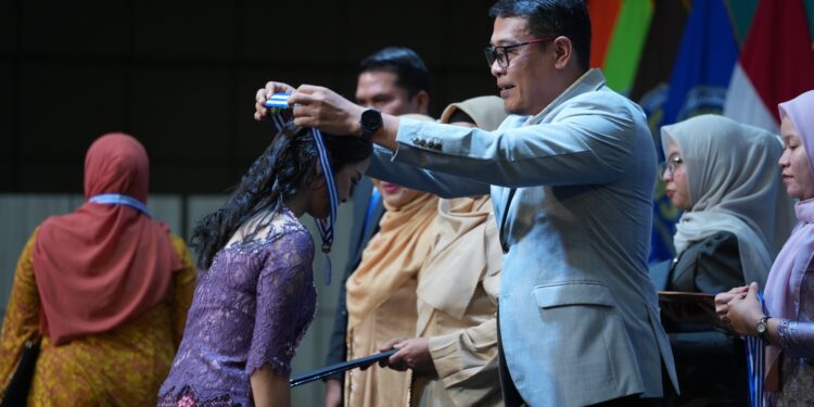FKIP UMSU Holds Yudisium Ceremony for 107 PPG Graduates