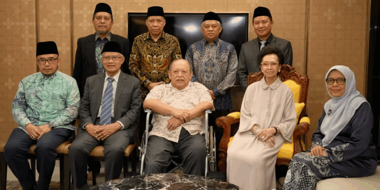 Chairman of Muhammadiyah Central Board Pays Courtesy Visit to the Raja of Perlis