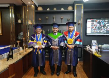 UMSU Confers Professorship in Islamic Studies; Education Minister Highlights the Crisis of Truth in the Digital Era