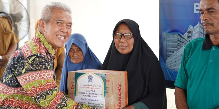 Residents Around UMSU Integrated Campus Receive Ramadan Aid Packages (AMADAN 1447 H)