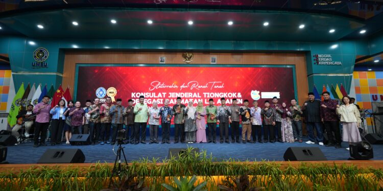Chinese Consul General in Medan Pays Courtesy Visit to UMSU