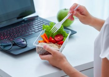 Mengatur Pola Makan Sehat: Panduan Batas Konsumsi Gula, Garam, dan Lemak Per Hari