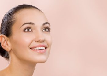 Cara Mengatasi Wajah Belang Secara Alami , akibat sinar matahari