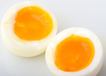 Manfaat Makan Telur Setengah Matang, Bisa Mencegah Penuaan Dini