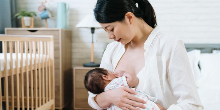 Manfaat Pemberian ASI Eksklusif Kepada Bayi Sejak Lahir