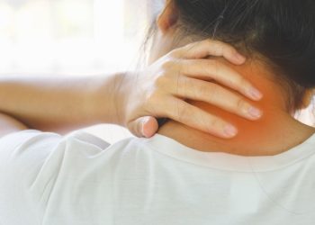 Leher Sakit Karena Salah Tidur Begini Cara Mengatasinya