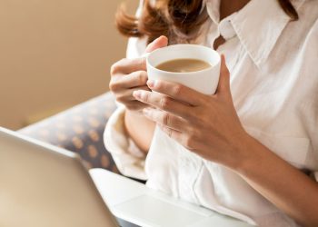 Aturan Minum Kopi Bagi Wanita Aman dan Tepat