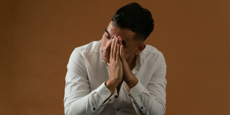 Dampak Buruk Memendam Emosi Bagi Kehidupan